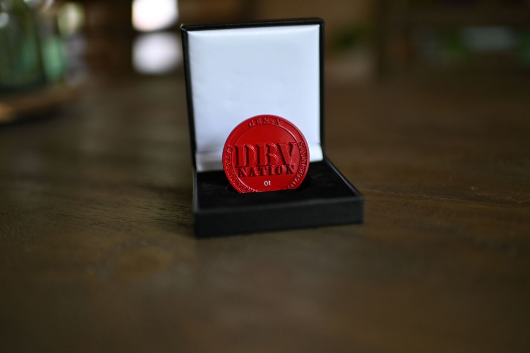 AMERICA 250 Dadbod Veteran Challenge Coin Set (Red/White/Blue)