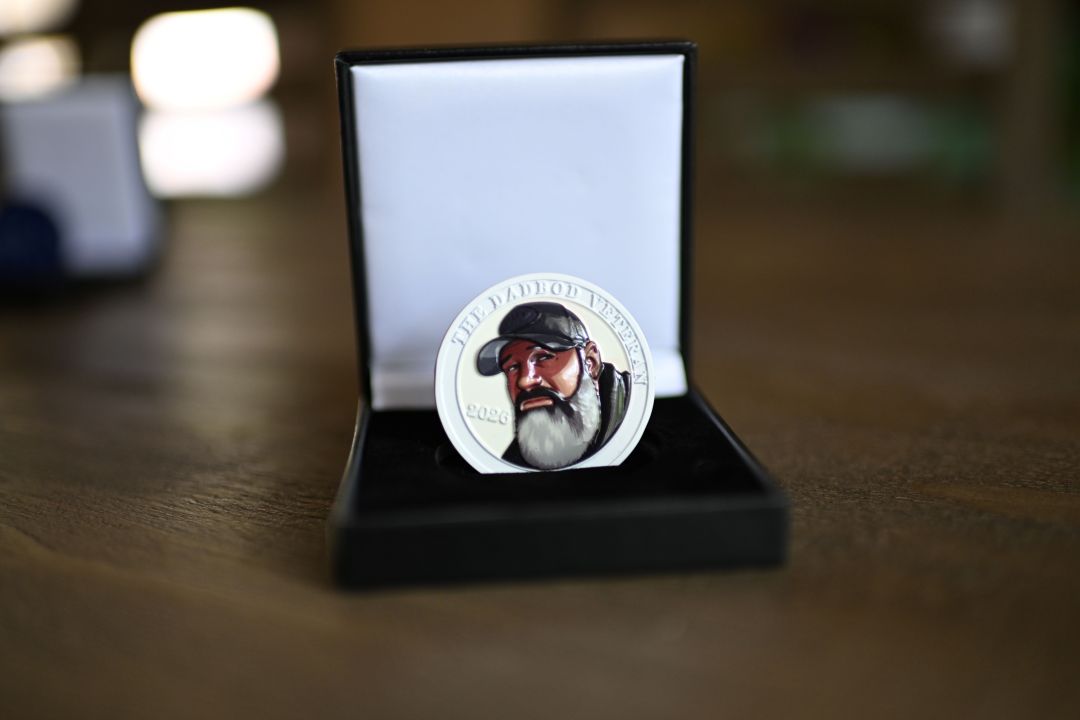 AMERICA 250 Dadbod Veteran Challenge Coin Set (Red/White/Blue)